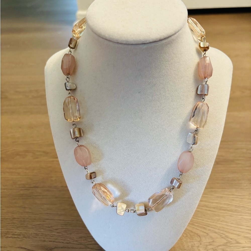 Elegant Pink and Gold Beaded Necklace